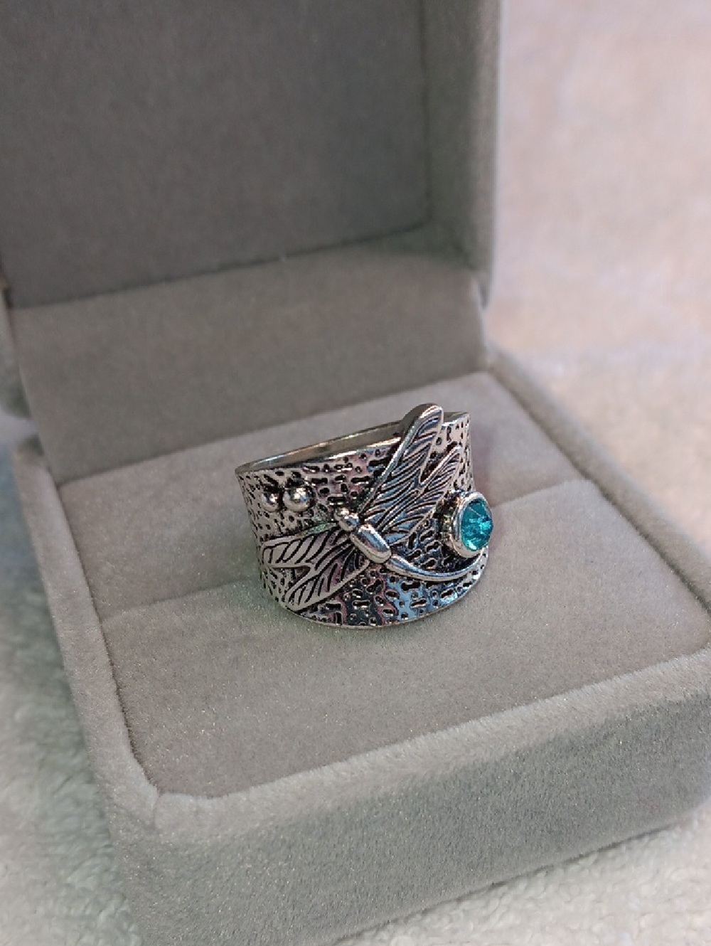Textured Silver Dragonfly Ring with Faux Blue Topaz - Size 6